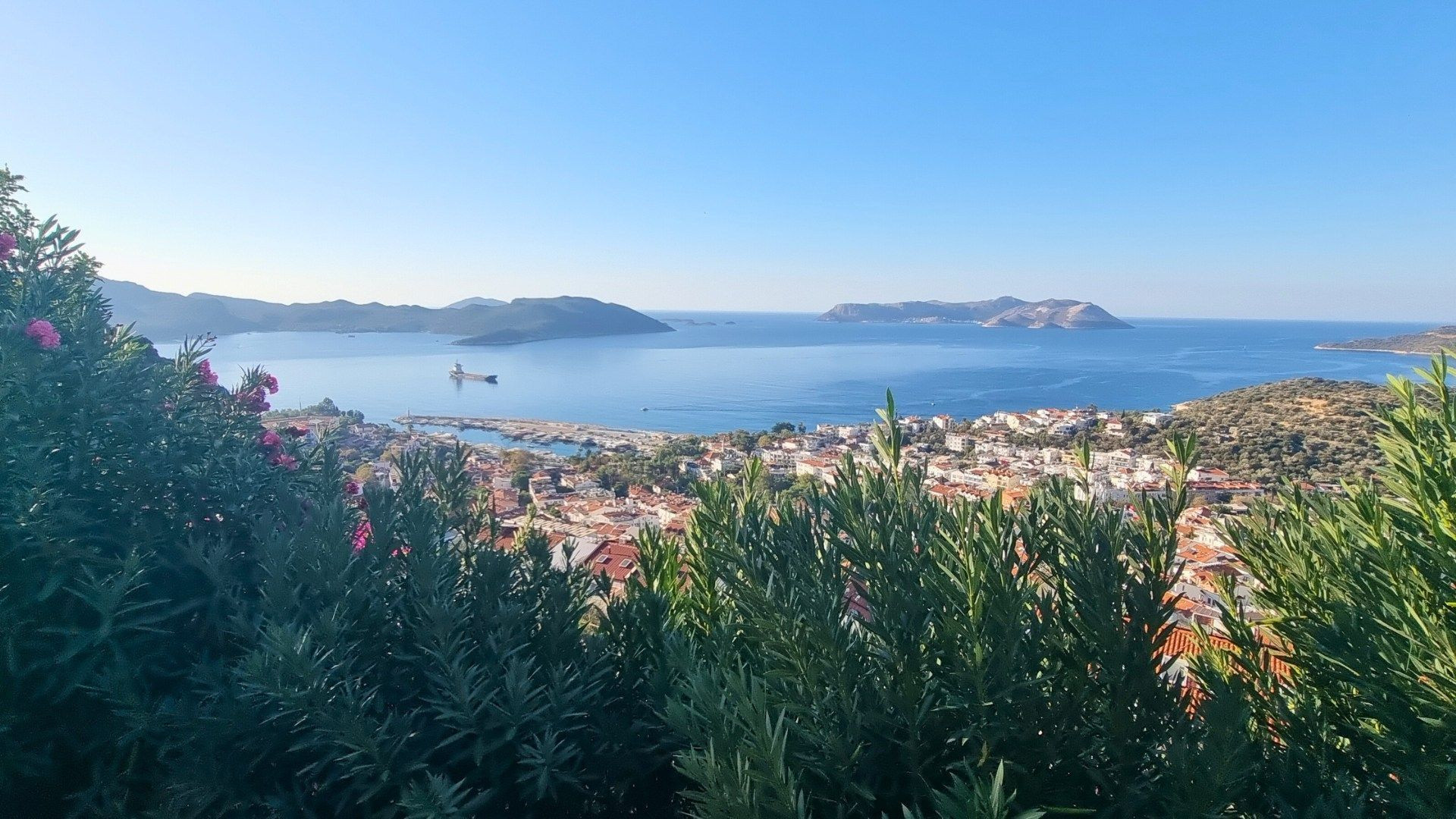 Vue panoramique sur la ville et la baie de Kaş - Voie lycienne - Turquie