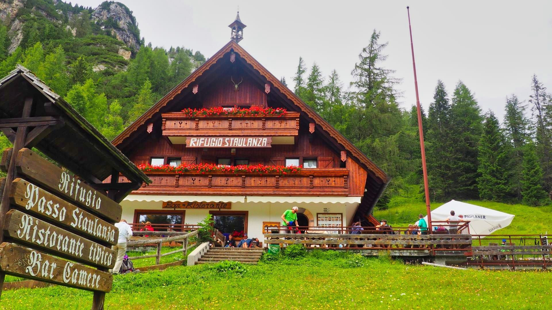 Refuge Passo Staulanza - Dolomites - Italie