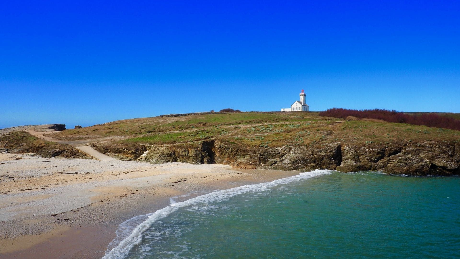 Phare de la Pointe des Poulains et plage - Belle-Île-en-Mer - Bretagne