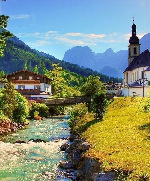 Église de Ramsau et torrent de montagne - Berchtesgaden - Allemagne
