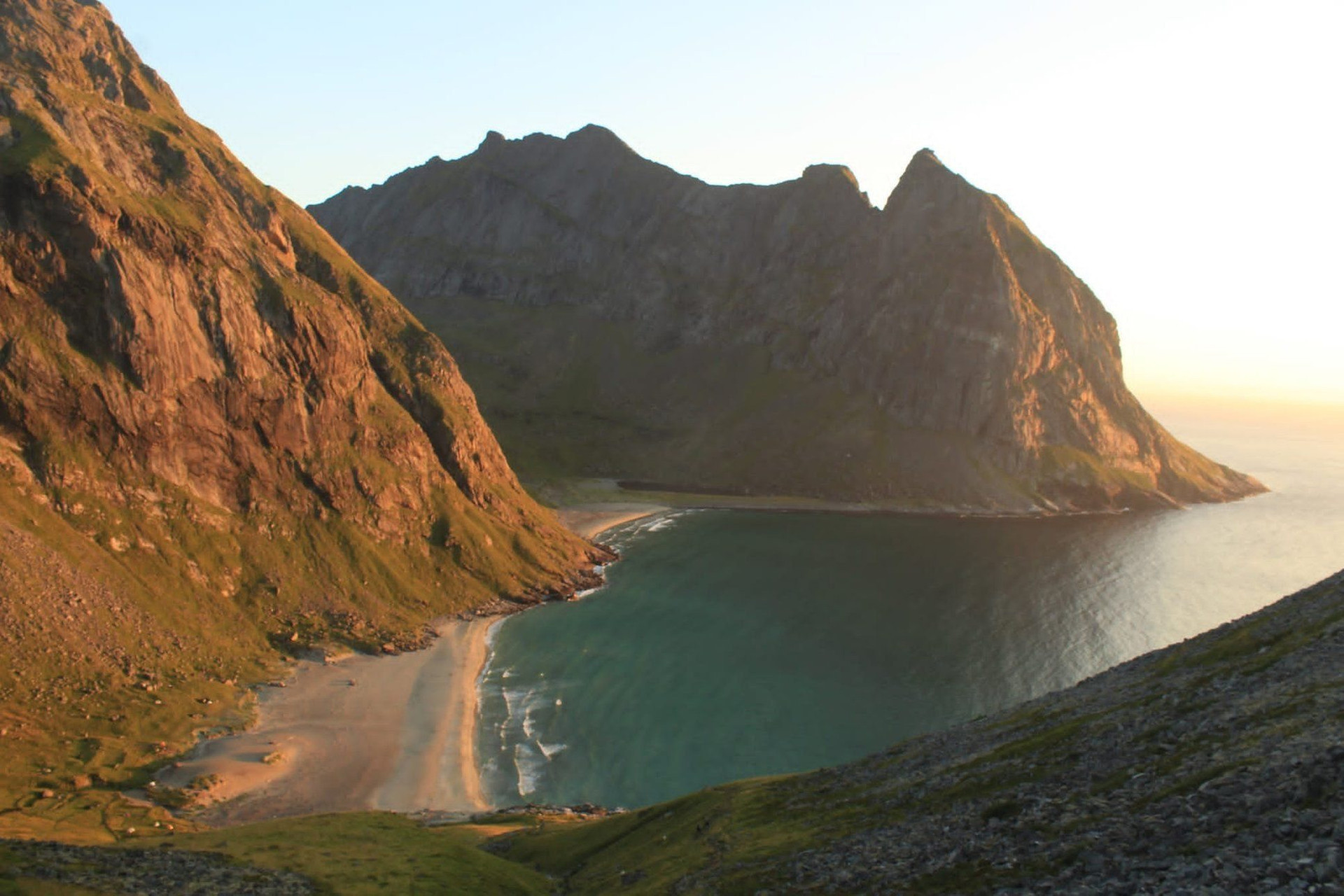 Randonneur au lac Gjende - Jotunheimen - Norvège (3)