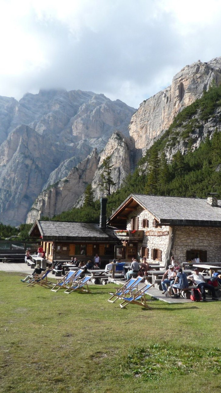 Refuge Scotoni