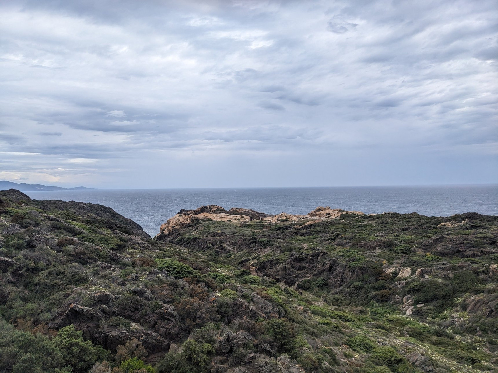 Rochers et lande côtière du Cap de Creus - Catalogne - Espagne