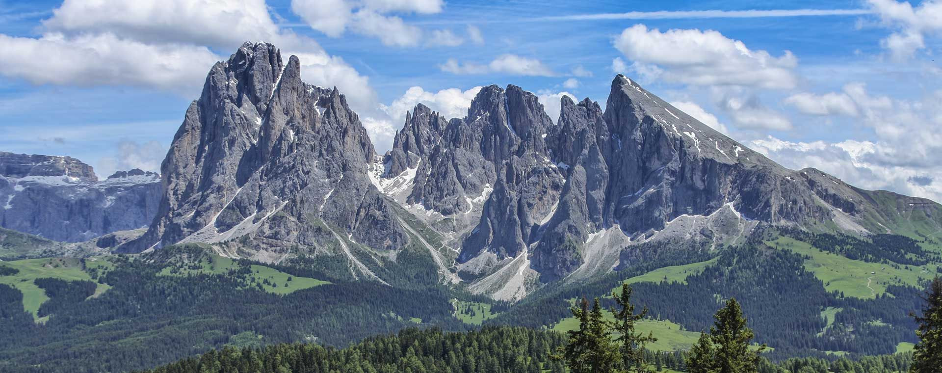 © Luca Giubertoni Sassolungo et Sasso Piatto depuis l'Alpe di Siusi - Dolomites - Italie