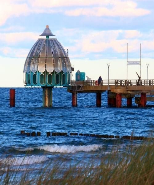 Jetée maritime et cloche de plongée - Zingst - mer Baltique - Allemagne