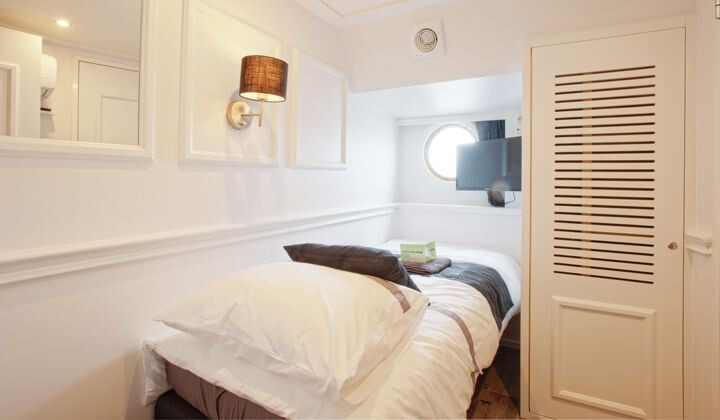 Standard single cabin on the Magnifique II