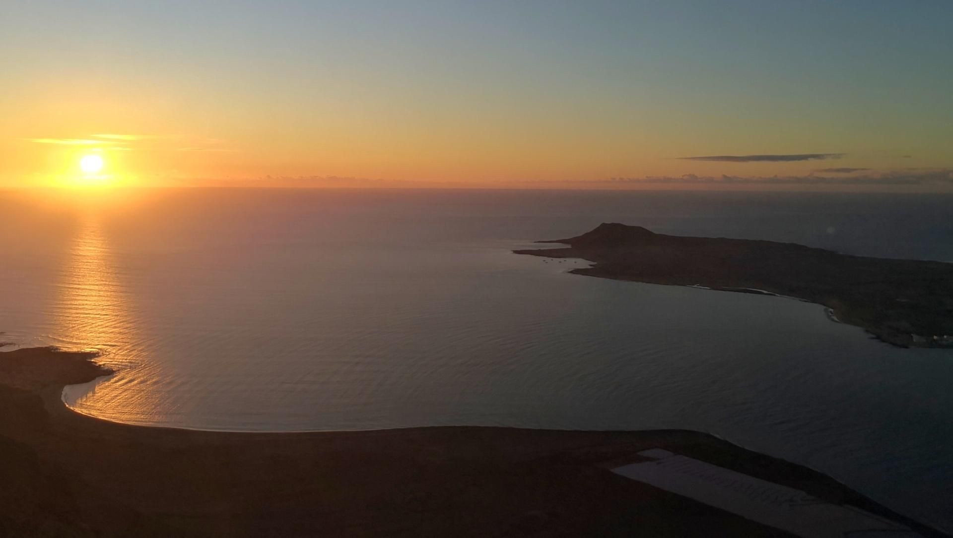 Coucher de soleil sur La Graciosa depuis le Mirador del Río - Lanzarote - Espagne