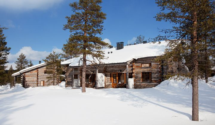Chalet en rondins sous la neige - Saariselkä - Laponie finlandaise