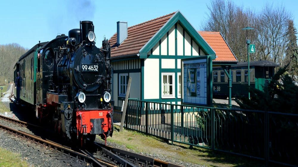 Train à vapeur en gare - île de Rügen - Allemagne