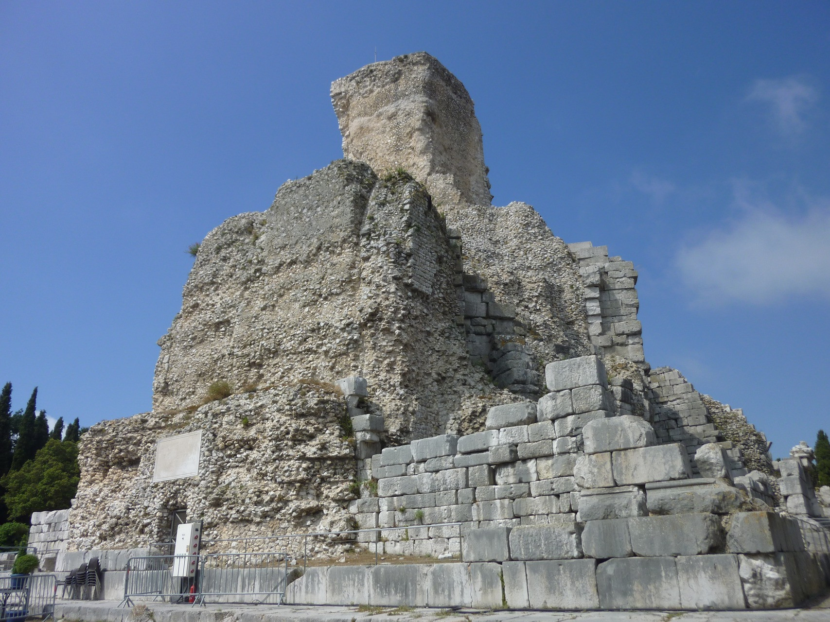© Miniwark Remains of the Trophy of the Alps in La Turbie, Alpes-Maritimes