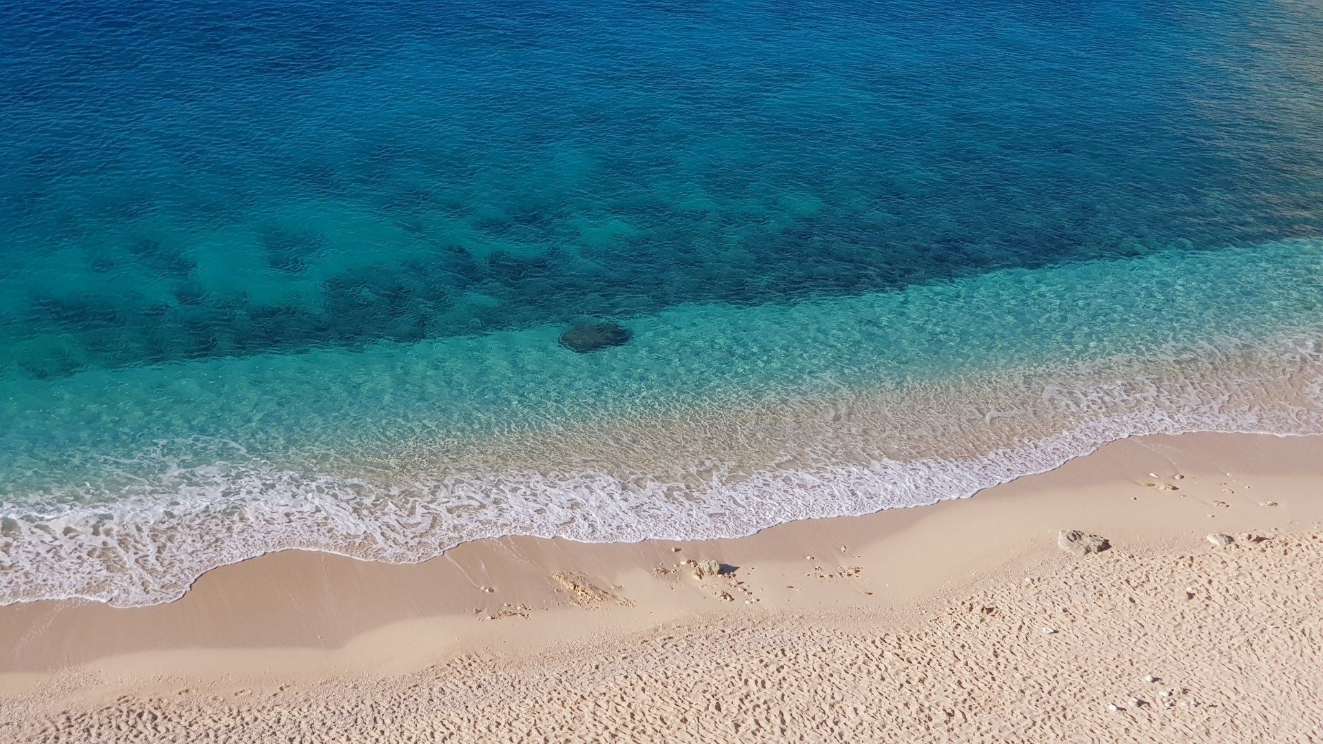 Mer turquoise et plage de sable - Côte lycienne - Turquie