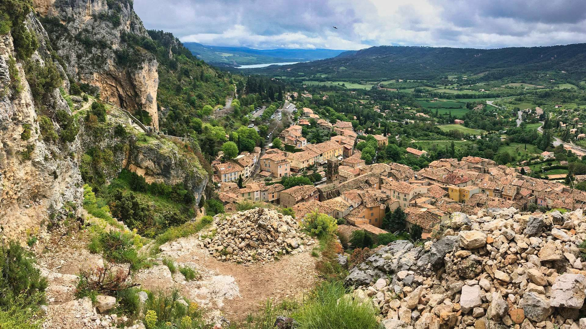 Village perché de Moustiers-Sainte-Marie - Provence - France