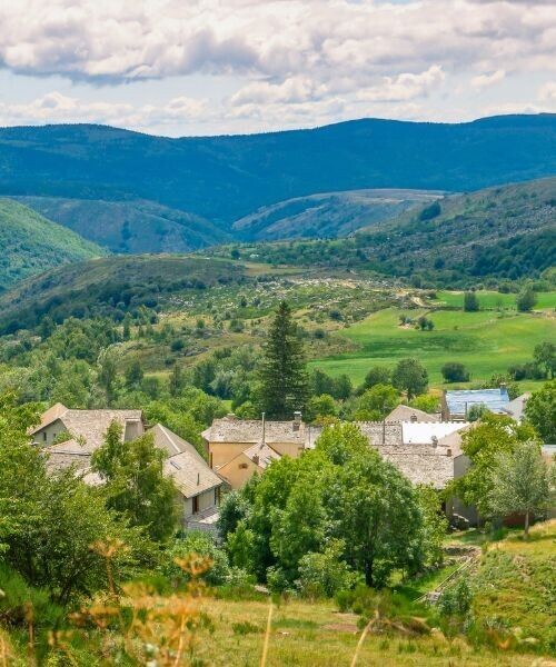 Village Et Mont Lozere
