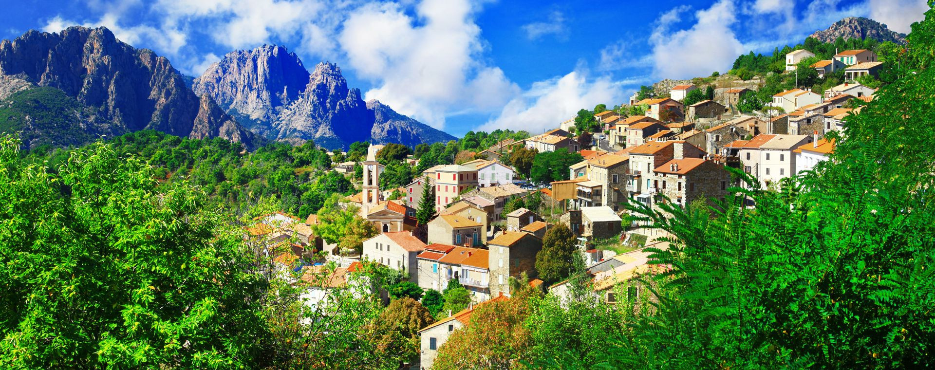 Village d'Évisa au pied des aiguilles - Corse - France