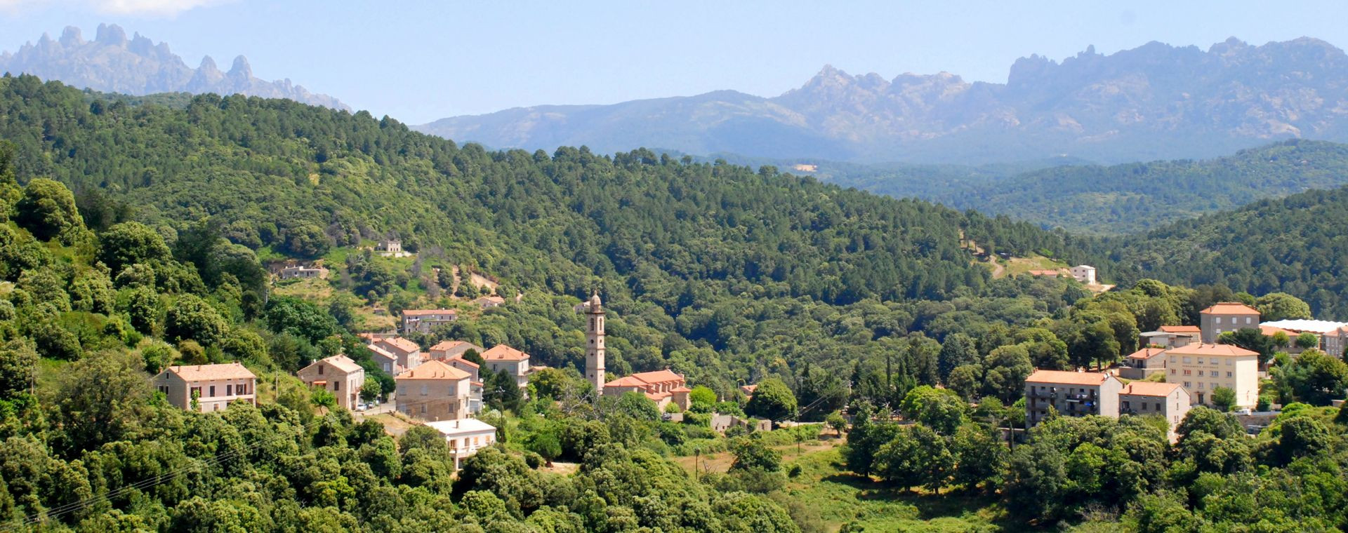Village de Levie dans la montagne - Alta Rocca - Corse - France