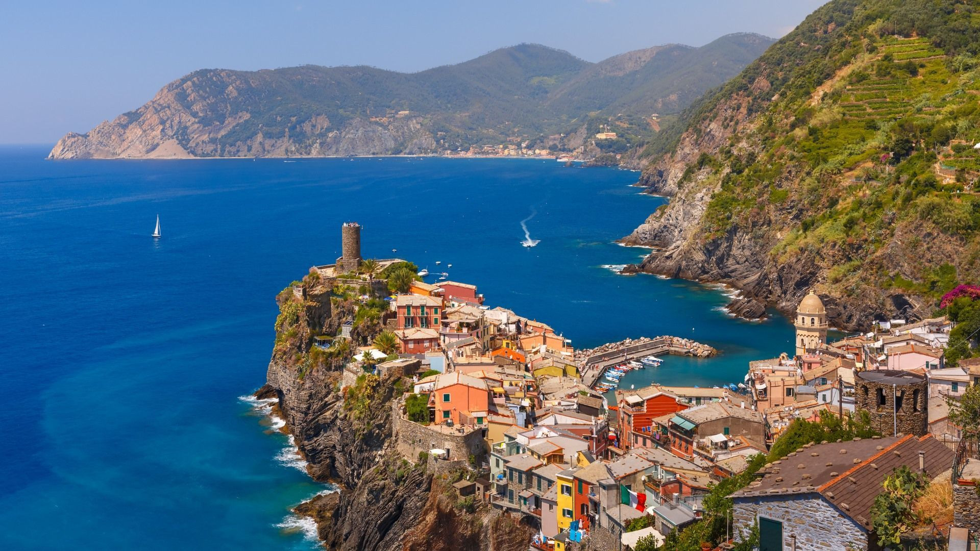 Village coloré de Vernazza sur la côte - Cinque Terre - Ligurie