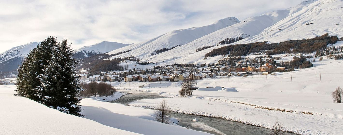 Village de Zuoz en hiver - Engadine - Suisse