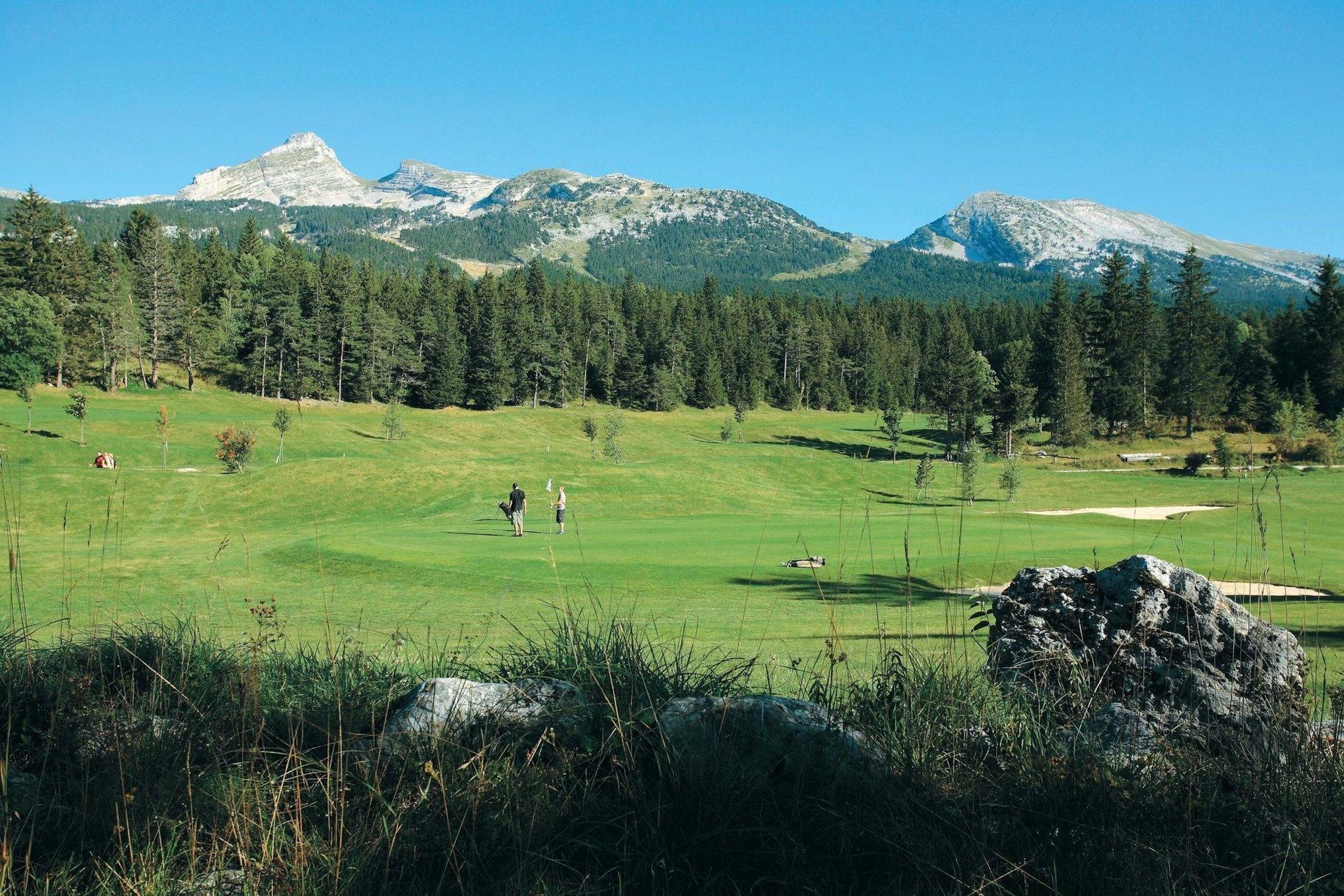 Corrençon-en-Vercors golf course facing the Grande Moucherolle