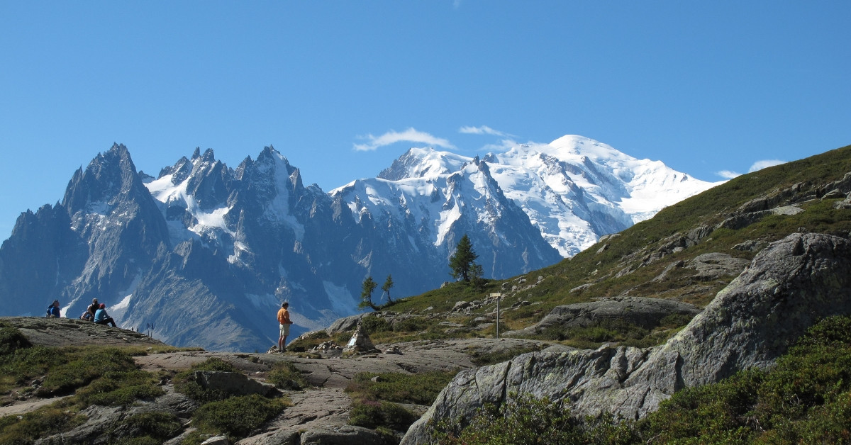 Which direction to hike the Tour du Mont Blanc: a guide to making the right choice | Grand Angle Tours