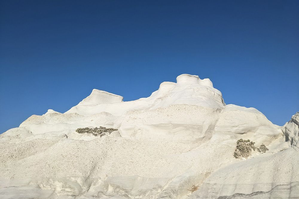 © Cécile Hénard Sarakiniko's white rocks illustrate the landscapes of Milos, the island where Afroessa is located