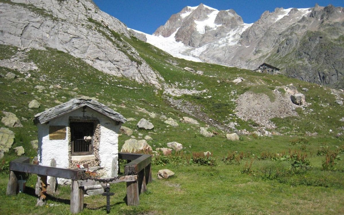 Oratoire près du refuge Elisabetta, en descendant du col de la Seigne