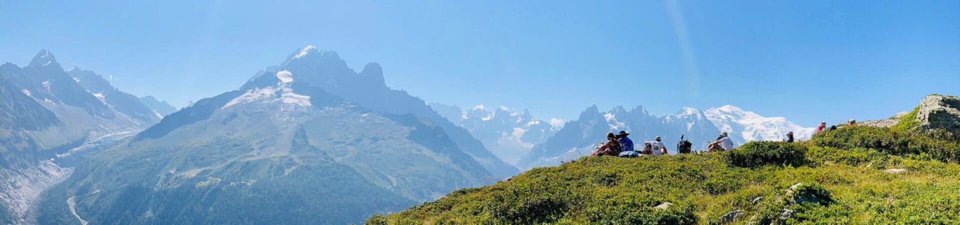 Which direction to hike the Tour du Mont Blanc: a guide to making the right choice