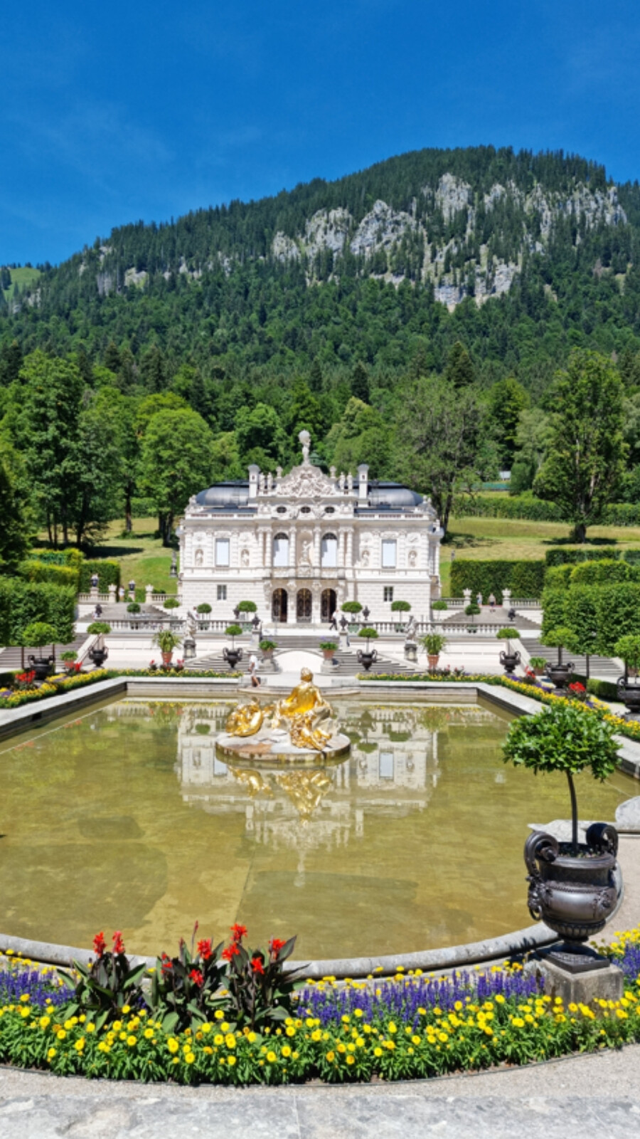 The Linderhof castle