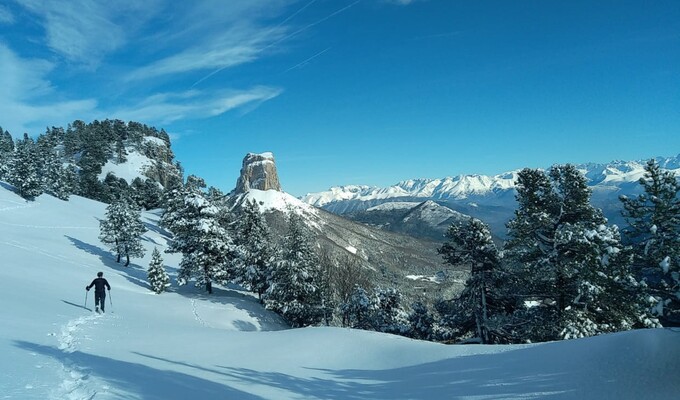 Vercors raquettes mont aiguille