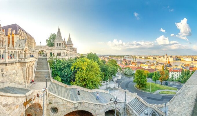 Le Bastion des pêcheurs et la capitale de la Hongrie : Budapest © pure-life-pictures, Adobe Stock Le Bastion des pêcheurs et la capitale de la Hongrie : Budapest