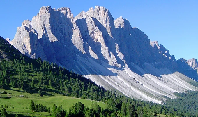 Tour of the Dolomites by the most beautiful huts